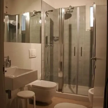 Dante Hotel
