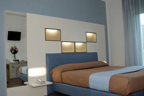 Dante Hotel 3*